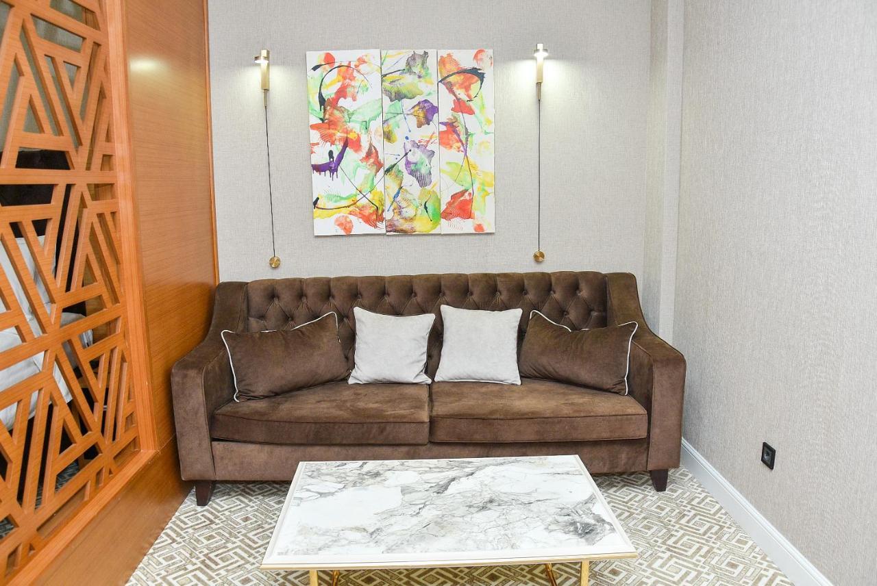 Ramada By Wyndham Turkistan Hotell Exteriör bild