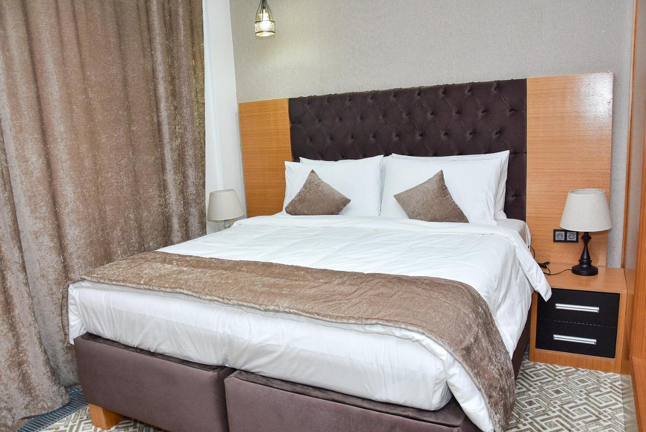 Ramada By Wyndham Turkistan Hotell Exteriör bild